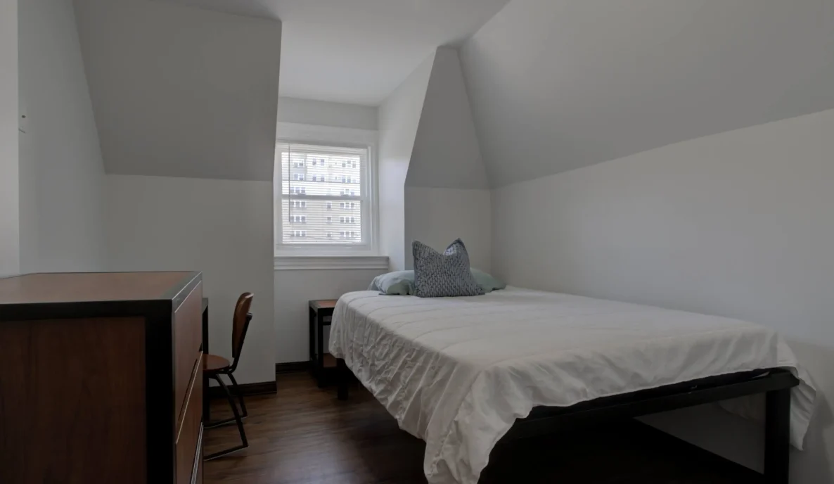 example of a bedroom in the student housing at 336 N. Craig Street in Pittsburgh's Oakland neighborhood.