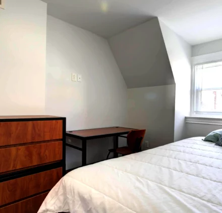 example of a bedroom in the student housing at 336 N. Craig Street in Pittsburgh's Oakland neighborhood.